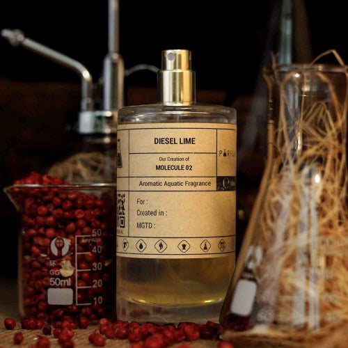 Escentric Molecules' Molecule 02 Atomizer 10ml